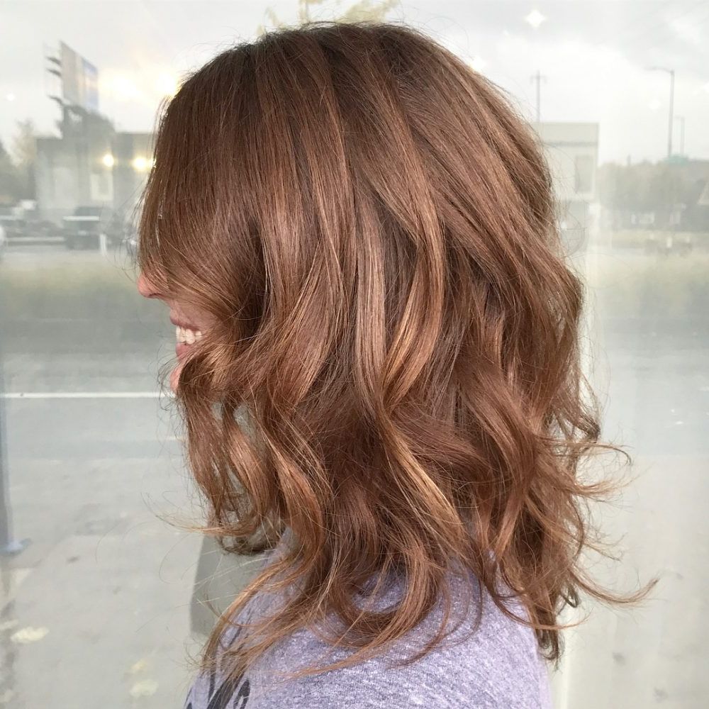 37 Chic Medium Length Wavy Hairstyles In 2018 Within Nape Length Brown Bob Hairstyles With Messy Curls (Photo 14 of 25)