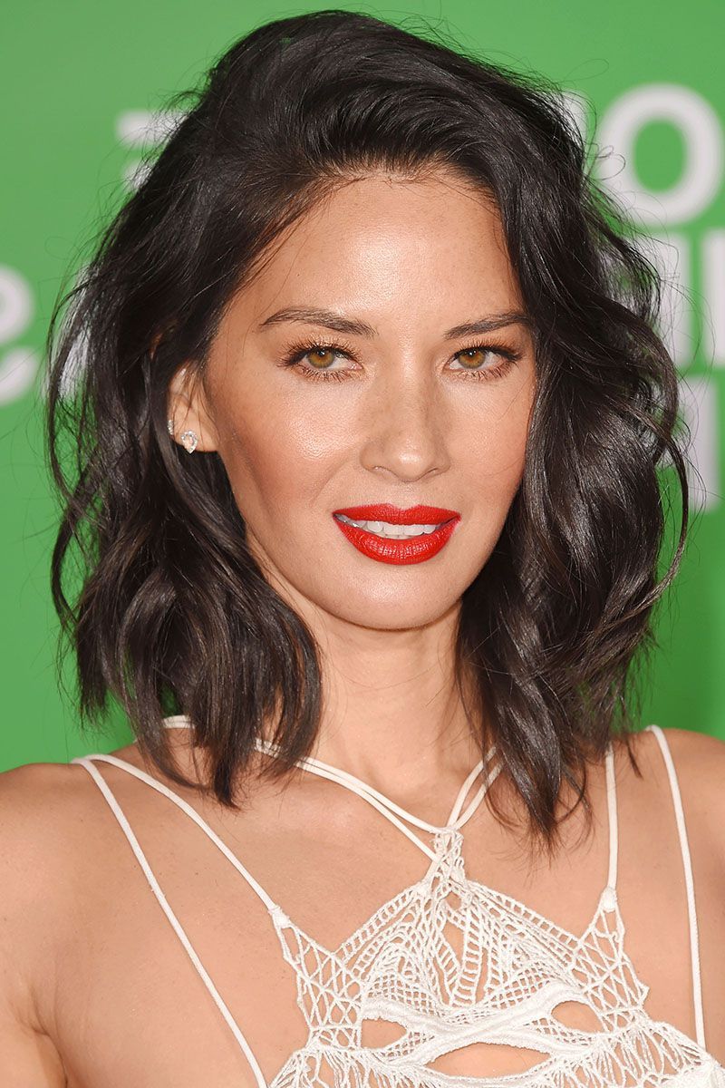 40 Best Medium Hairstyles – Celebrities With Shoulder Length Haircuts Throughout Short Hairstyles Shoulder Length (Photo 6 of 25)