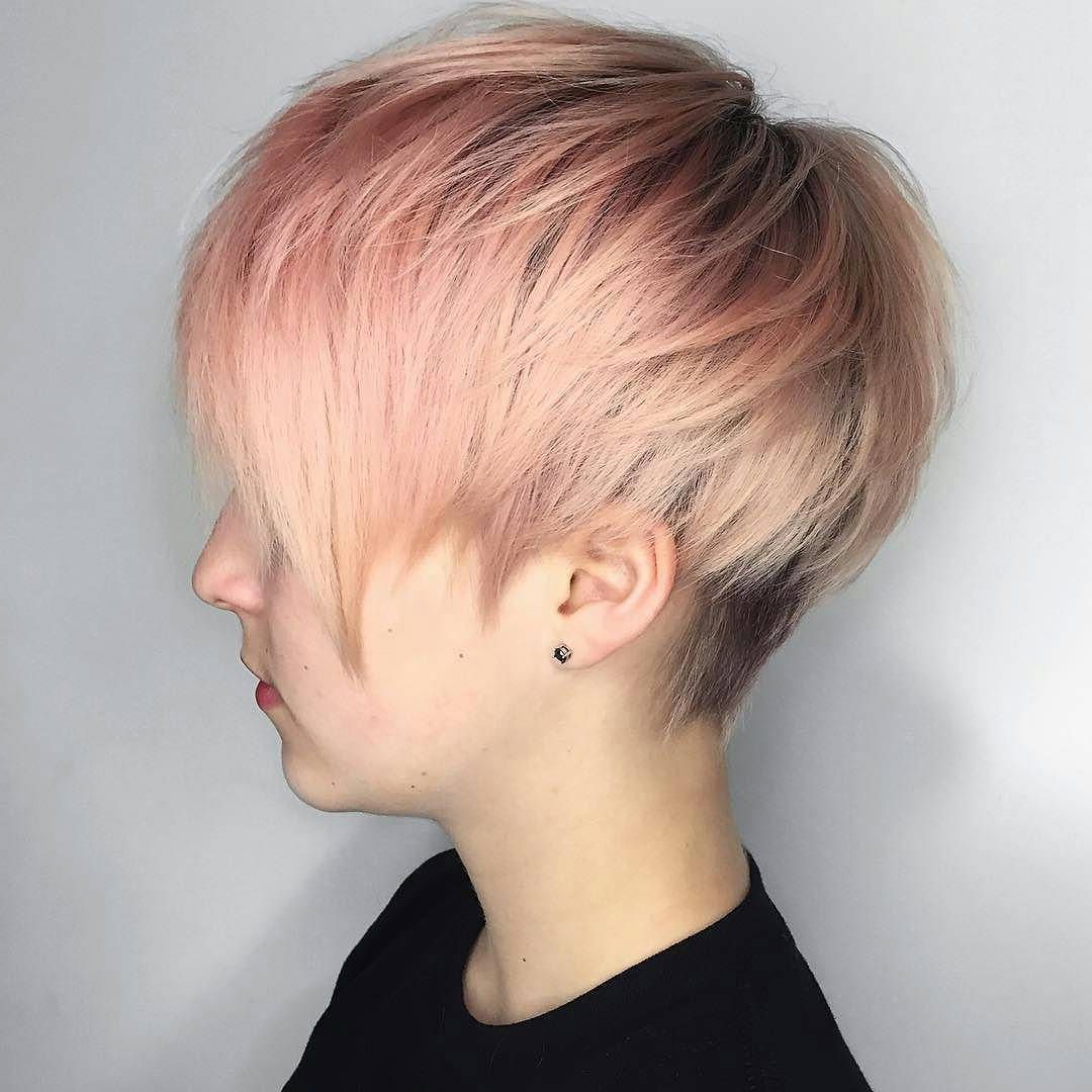 40 Cool And Contemporary Short Haircuts For Women – Popular Haircuts Regarding Pinks Short Haircuts (Photo 25 of 25)