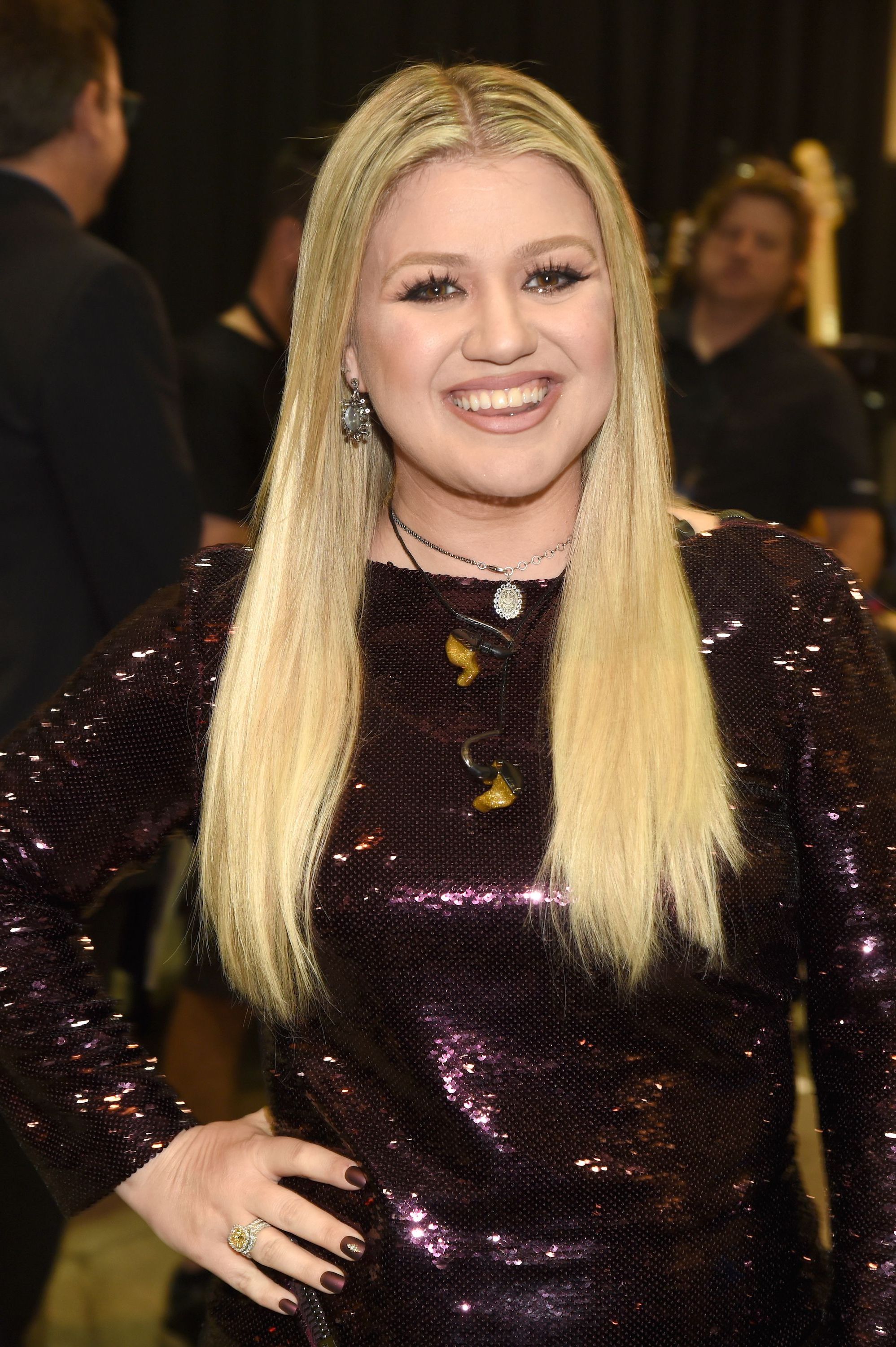 60 Layered Hairstyles & Cuts For Long Hair – Long, Layered Hair Ideas Throughout Kelly Clarkson Short Haircut (View 24 of 25)