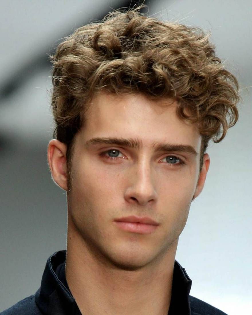96 Curly Hairstyle & Haircuts – Modern Men's Guide Intended For Curly Short Hairstyles For Guys (View 11 of 25)