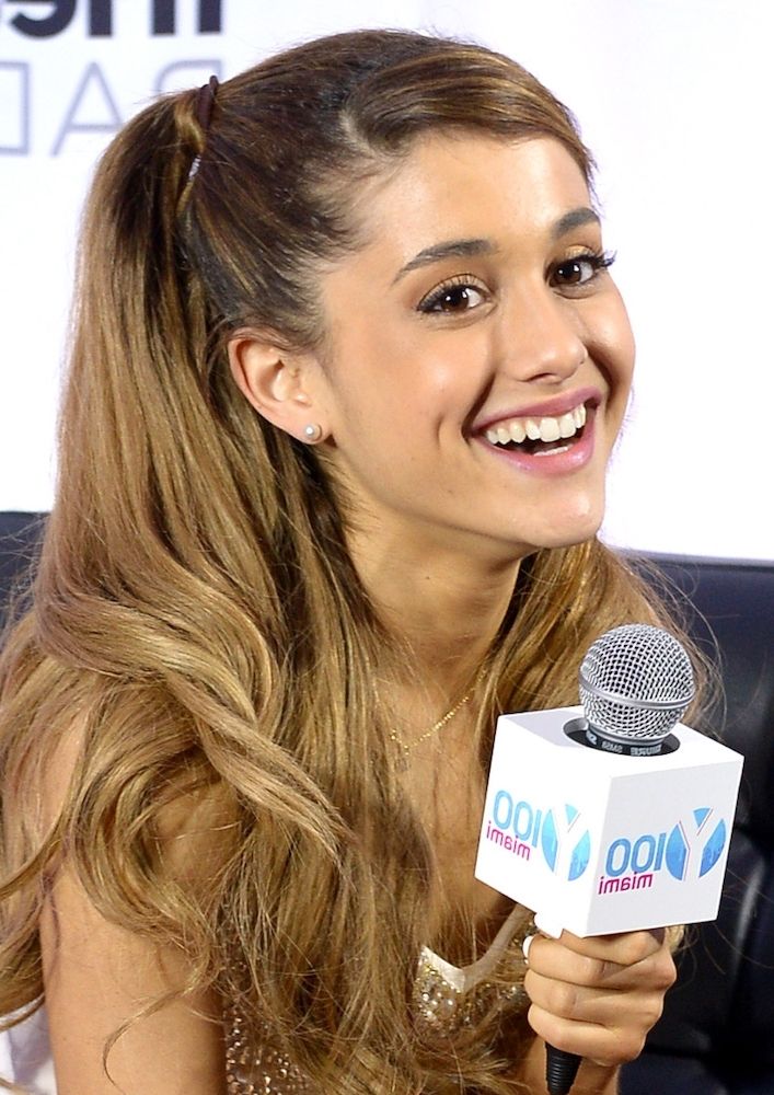 Ariana Grande's Signature Ponytail Hairstyle Evolution – Hellogiggles With Fiercely Braided Ponytail Hairstyles (View 22 of 25)