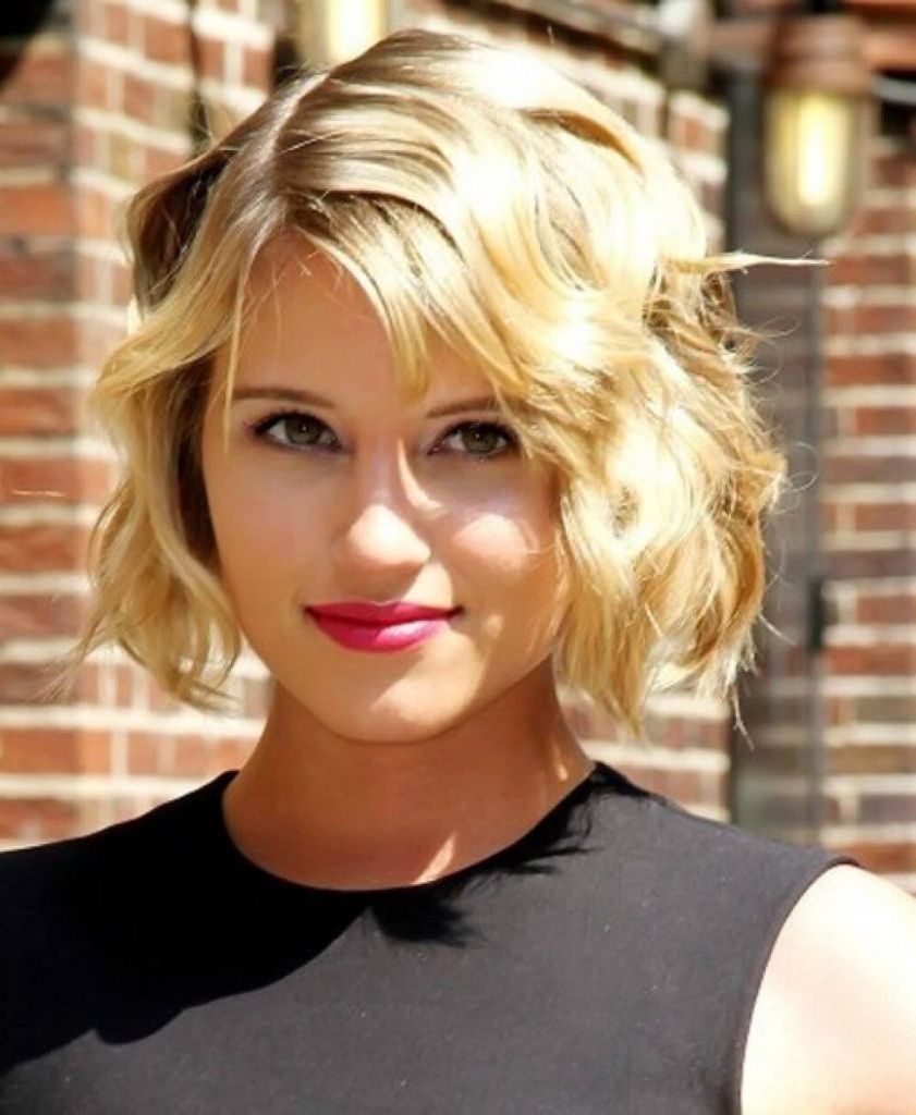 Best Hairstyles For The Beach 35+ High Quality Photos With Regard To Short Wavy Hairstyles For Fine Hair (Photo 21 of 25)