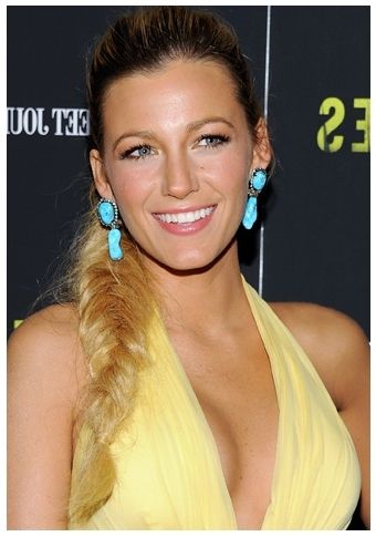 Blake Lively Fishtail Braid | Fishtail Hair Extension Tutorial Pertaining To Fishtail Ponytails With Hair Extensions (View 22 of 25)