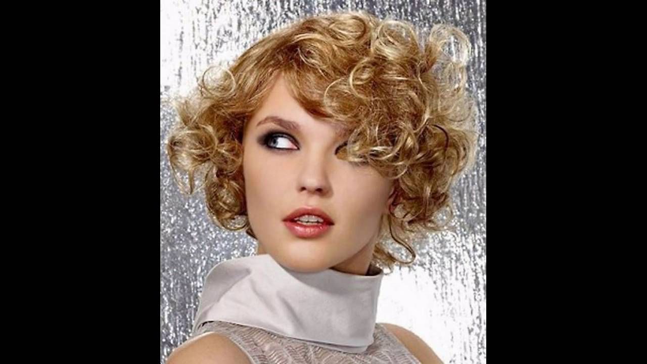 Cute Short Haircut For Curly Hair And Round Face At Menshairstyletrends Within Short Haircuts For Curly Hair And Round Face (Photo 24 of 25)