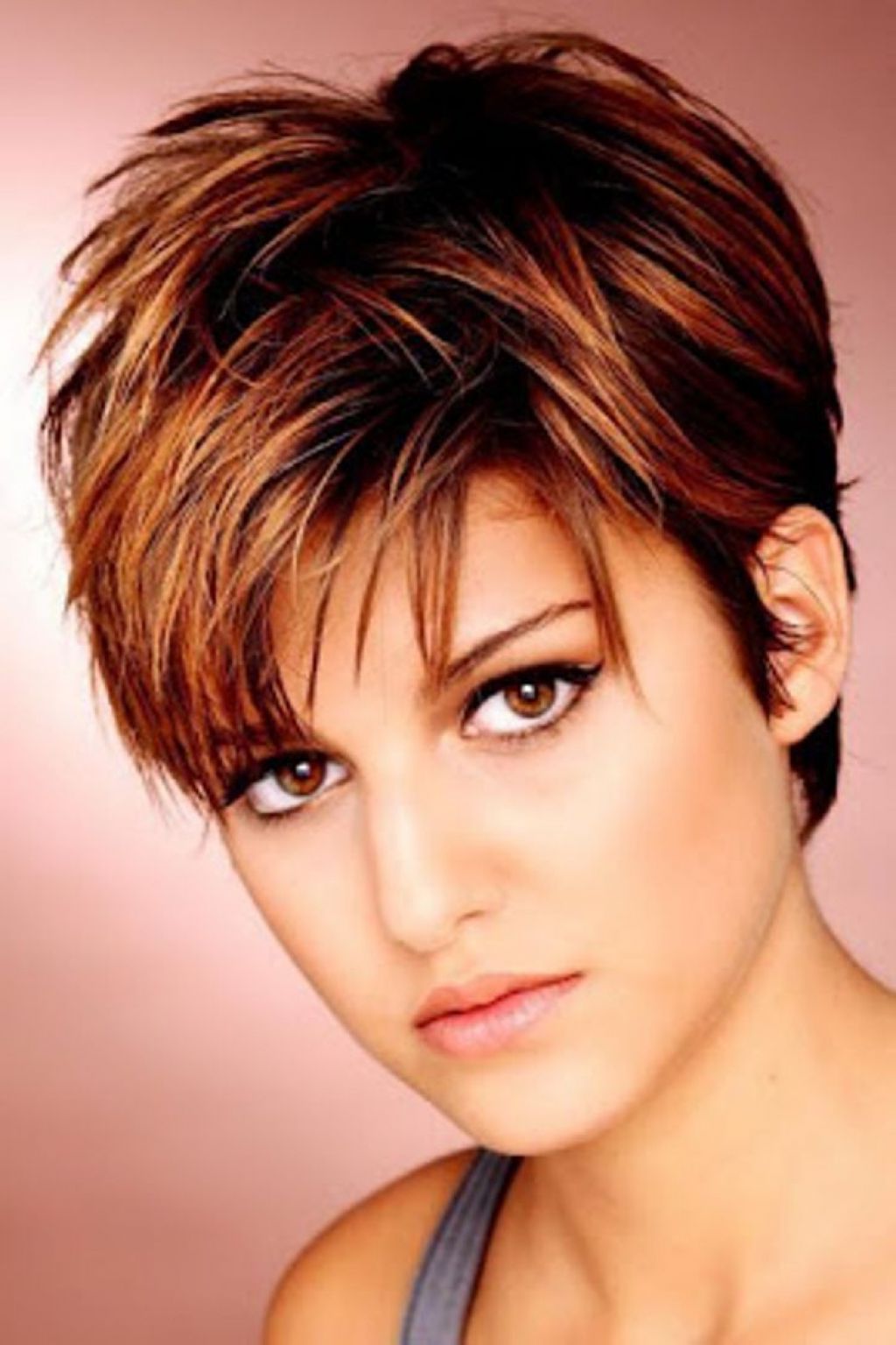 ? 24+ Wonderful Short Hairstyles For Fine Hair Oval Face: 21 Best With Regard To Short Haircuts For Women With Oval Face (Photo 20 of 25)