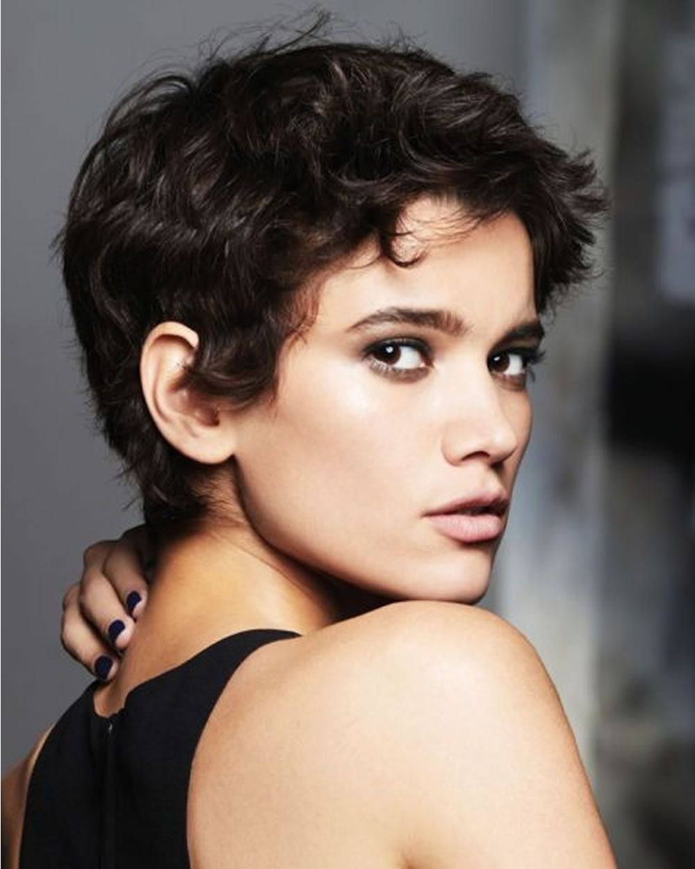 Featured Photo of 25 Photos Short Short Haircuts for Round Faces