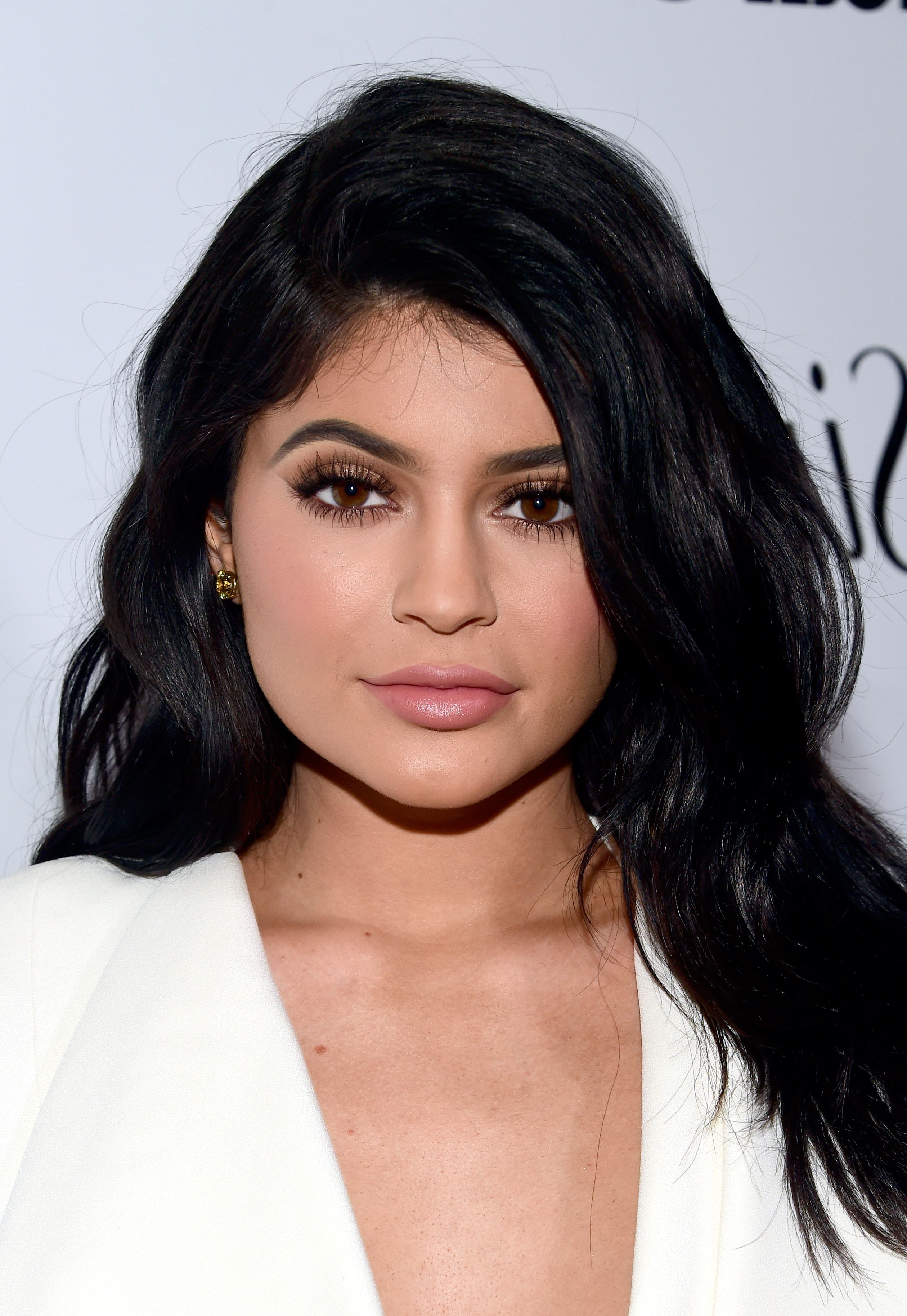 Is Kylie Jenner's Short Hair Real? History Tells Us This Could Be In Short Haircuts Kris Jenner (View 16 of 25)