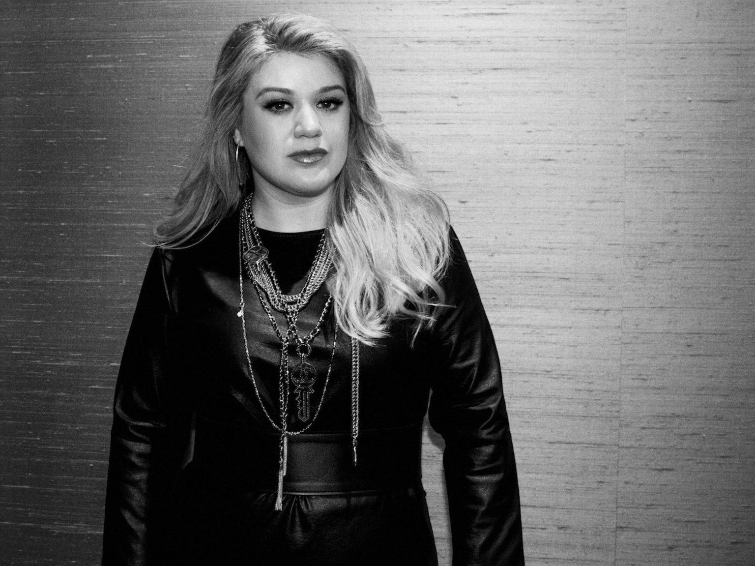 Kelly Clarkson Just Debuted Her Biggest Hair Transformation Yet With Kelly Clarkson Hairstyles Short (Photo 14 of 25)