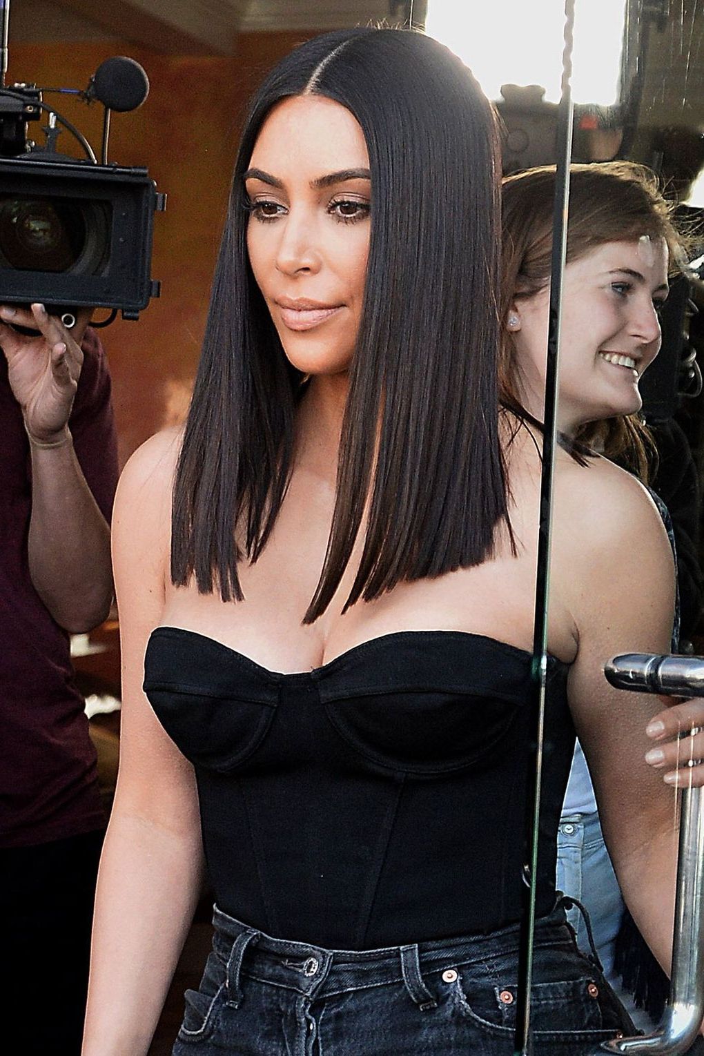 Kim Kardashian Debuts A New Shorter Hairstyle | Hairstyles Throughout Kim Kardashian Short Haircuts (View 20 of 25)