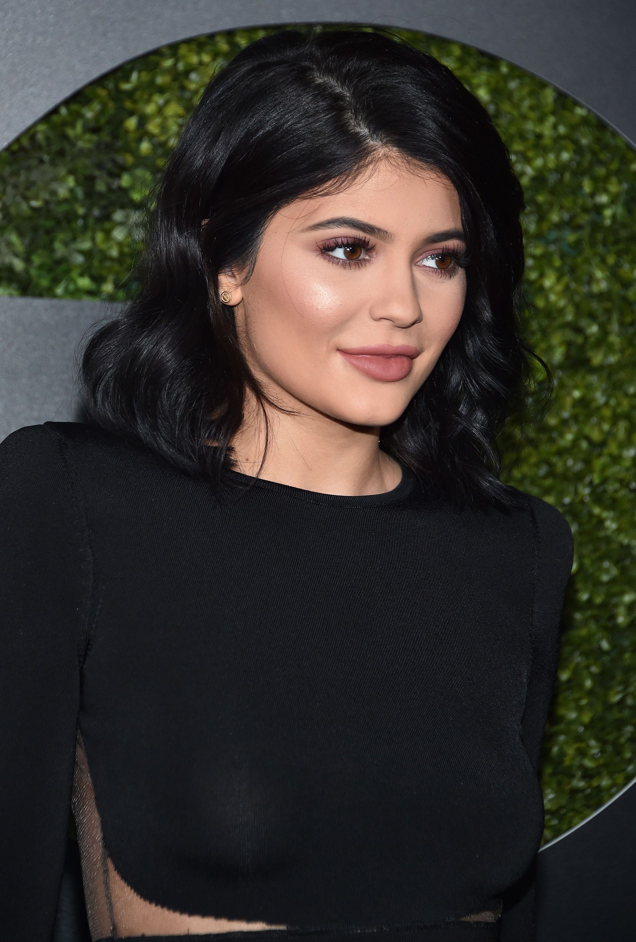Kylie Jenner Hair: All Her Best Styles In Kylie Jenner Short Haircuts (Photo 5 of 25)