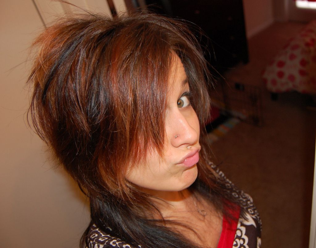 Latest Emo Hairstyles For Teen Girls 2012 – Sheplanet Pertaining To Cute Short Haircuts For Teen Girls (View 12 of 25)