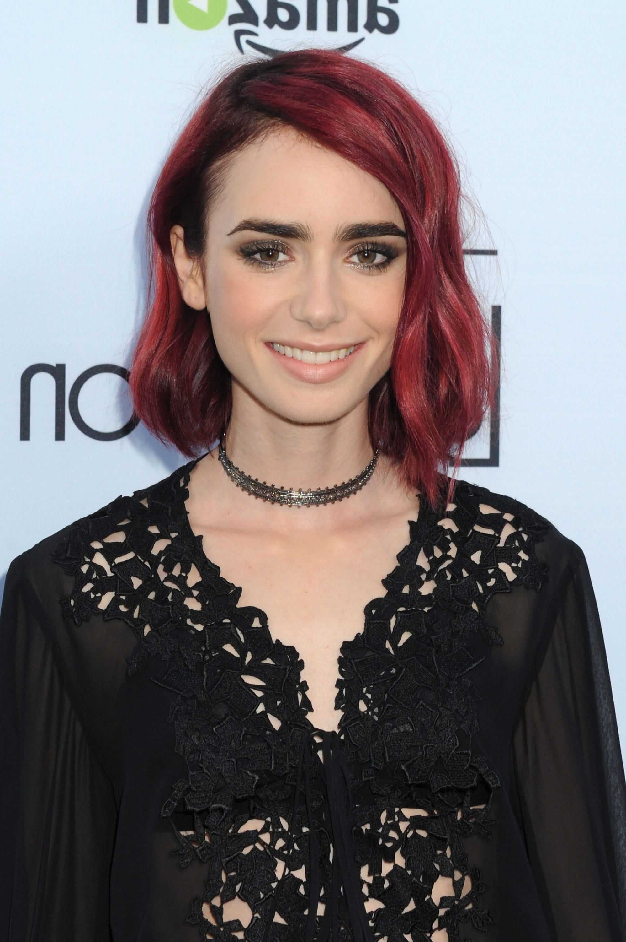 Lily Collins Wows On The Red Carpet With Bright Red Hair | All Pertaining To Bright Red Short Hairstyles (Photo 24 of 25)