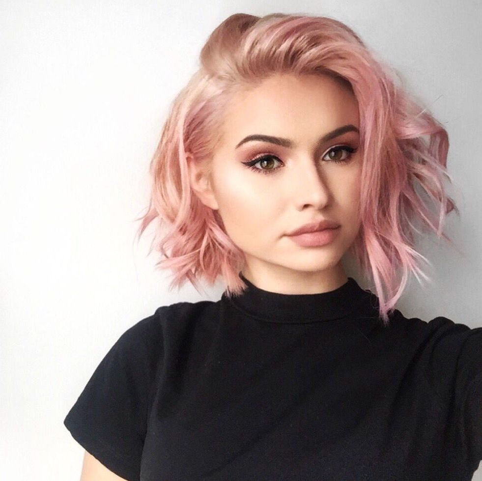Featured Photo of 25 the Best Pink Short Haircuts