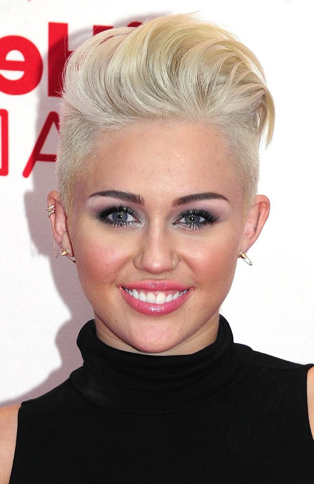Miley Cyrus – Kibochan With Miley Cyrus Short Haircuts (Photo 17 of 25)