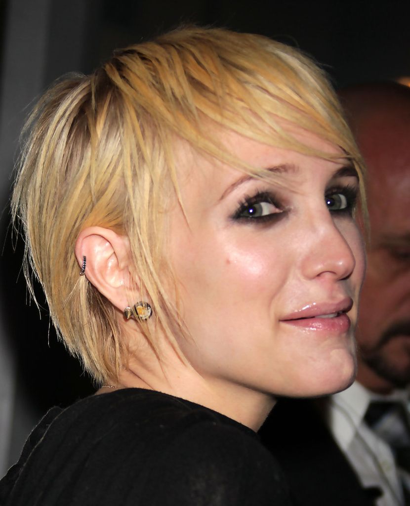 More Pics Of Ashlee Simpson Short Straight Cut (12 Of 14) – Ashlee Throughout Ashlee Simpson Short Haircuts (View 7 of 25)