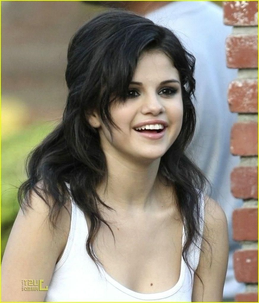 Selena Gomez Short Hairstyle | Selena Gomez | Pinterest | Selena Inside Selena Gomez Short Hairstyles (Photo 23 of 25)