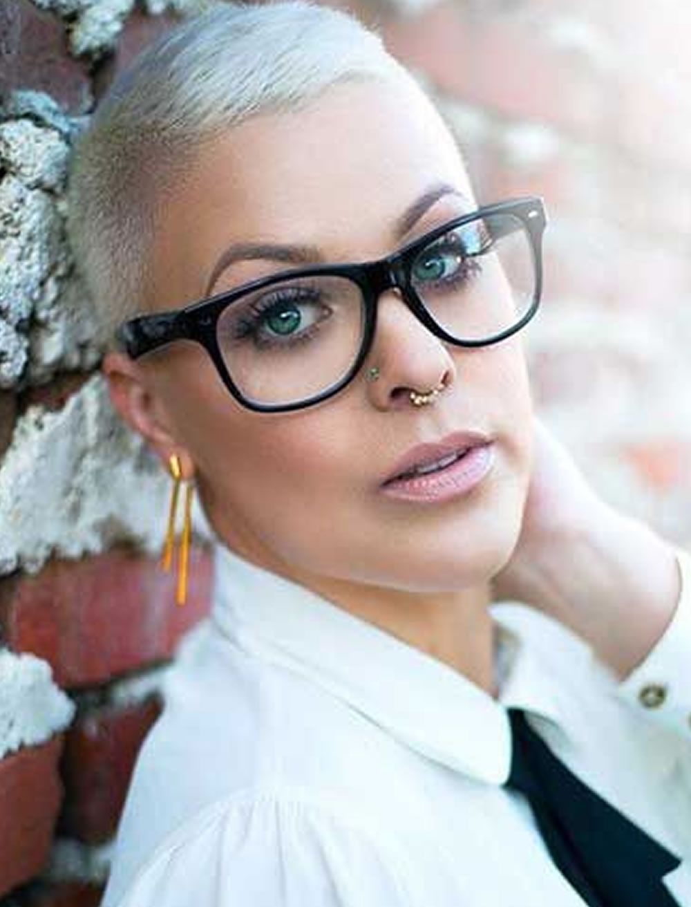Short Grey Hair For Women With Glasses – Hairstyles With Regard To Short Hairstyles For Women With Glasses (View 4 of 25)