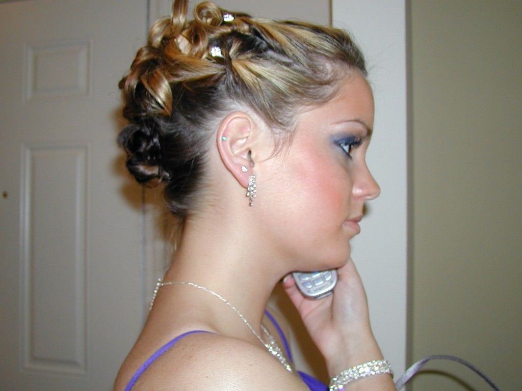 Short Hair Hairstyles For Prom – Hairstyles Ideas Intended For Cute Short Hairstyles For Homecoming (View 18 of 25)