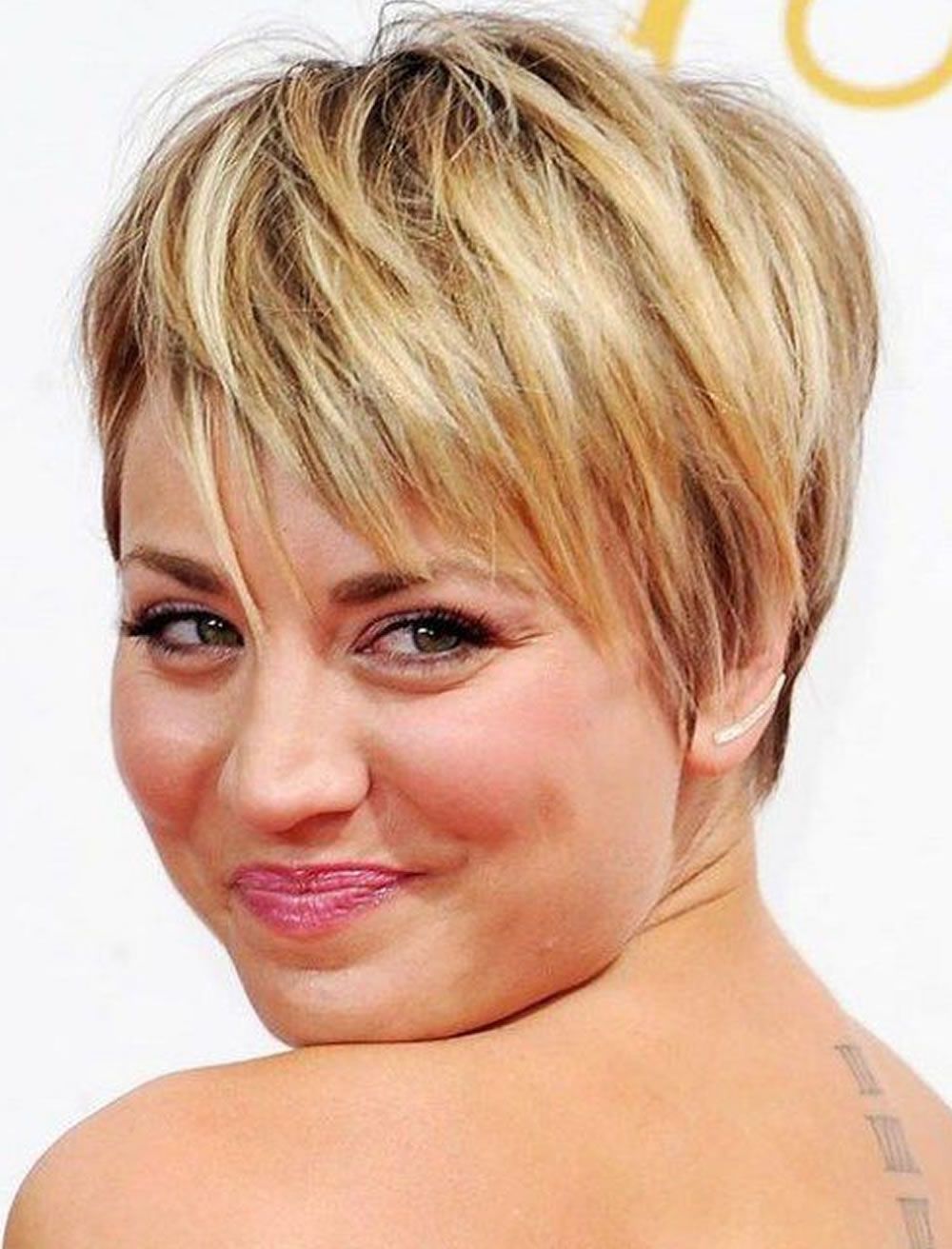Short Haircuts For Round Face Thin Hair Ideas For 2018 – Page 2 Throughout Short Hairstyles For Thin Hair And Round Faces (View 12 of 25)