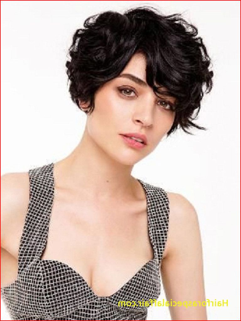 Short Haircuts For Thick Wavy Hair 19 Cute Wavy & Curly Pixie Cuts In Short Cuts For Thick Wavy Hair (View 18 of 25)