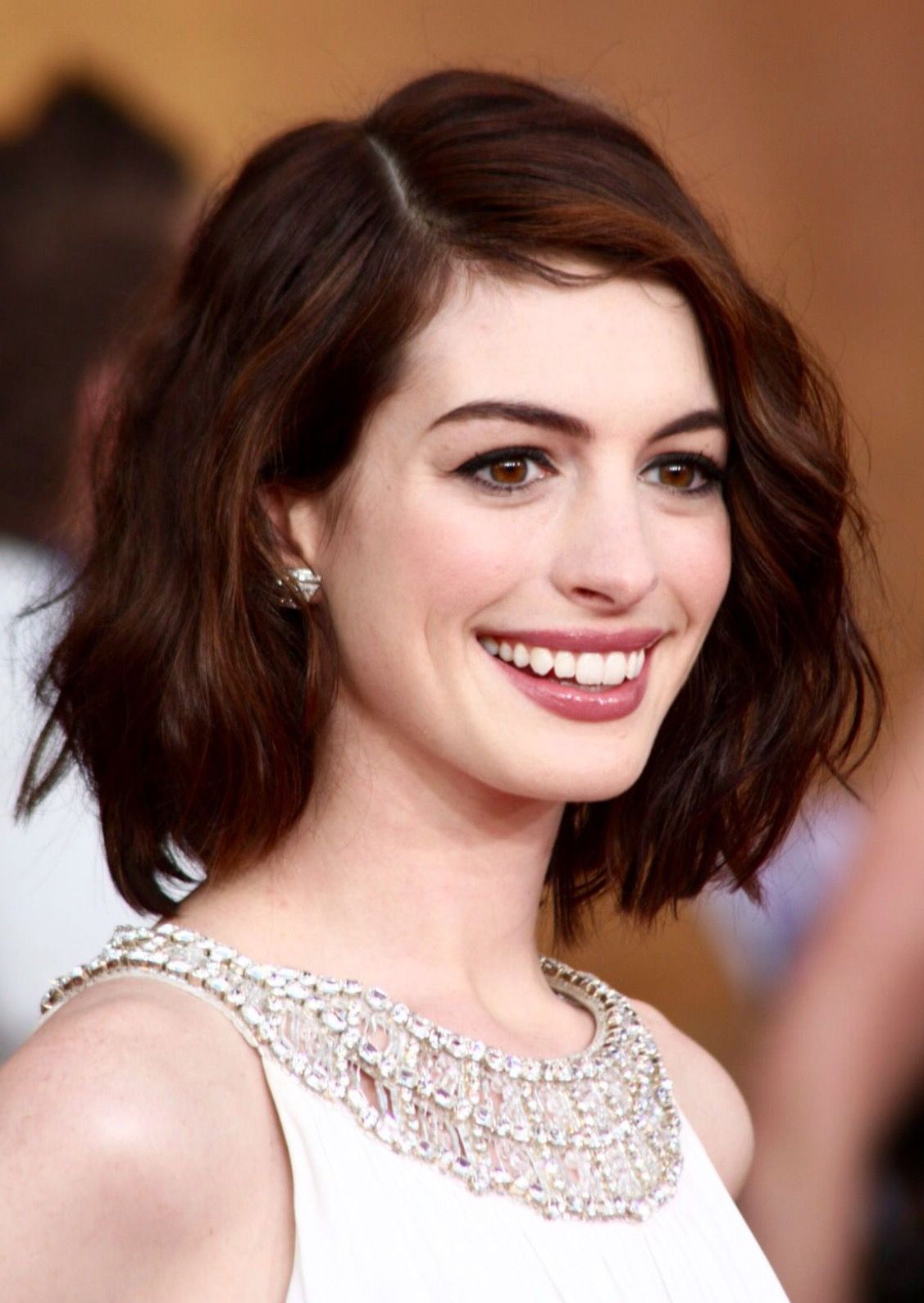 Featured Photo of 25 the Best Short Haircuts for Small Foreheads