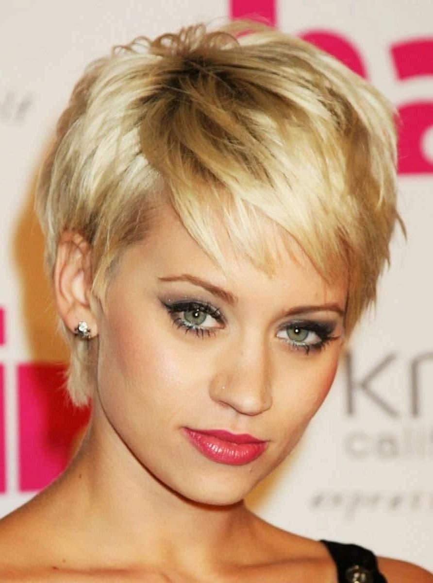 Short Hairstyles For Fine Hair – Short And Cuts Hairstyles In Short Haircuts With Bangs For Fine Hair (View 8 of 25)