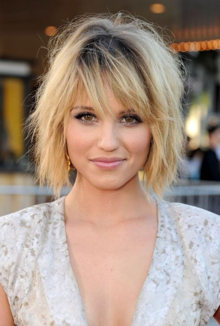Short Hairstyles With Layers And Side Bangs – Hairstyles Ideas For Short Hairstyles With Bangs And Layers (Photo 6 of 25)