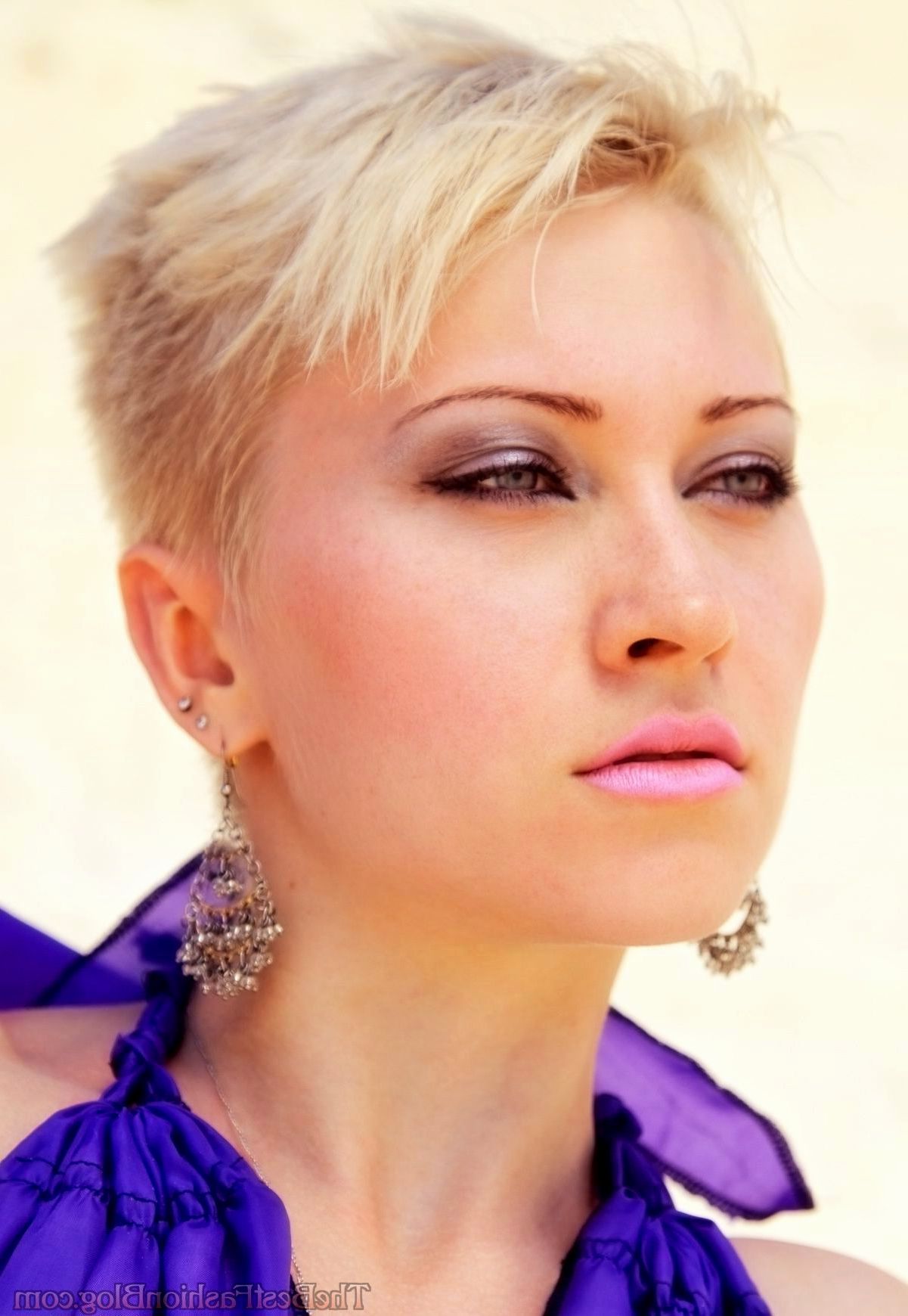 Short Hairstyles With Shaved Sides Pixie Hairstyles With Shaved Side With Regard To Short Hairstyles With Shaved Sides (Photo 23 of 25)