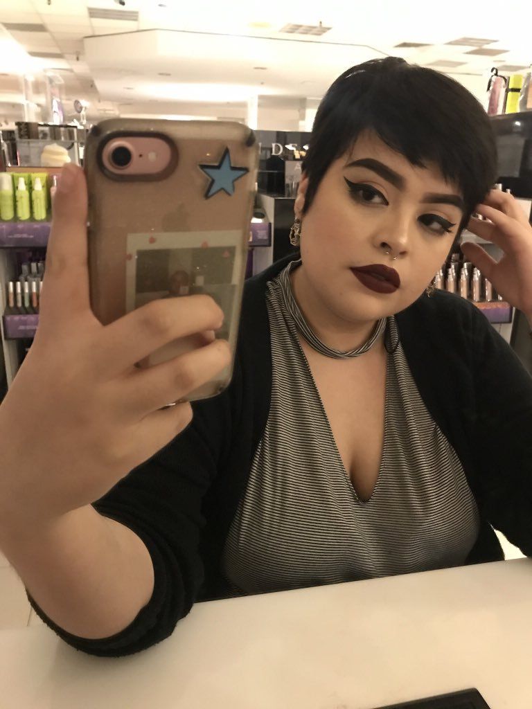 Tess On Twitter: "fat Girls Look Bomb As Hell With Short Hair. Extra Pertaining To Fat Short Hair (Photo 21 of 25)