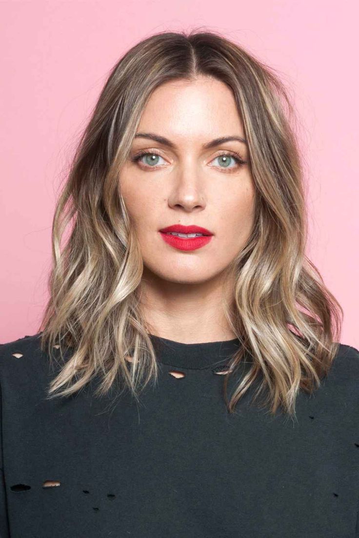 This Is The Secret To A Perfectly Messy Long Bob In 2018 | Hair Regarding Loosely Waved Messy Brunette Bob Hairstyles (View 5 of 25)