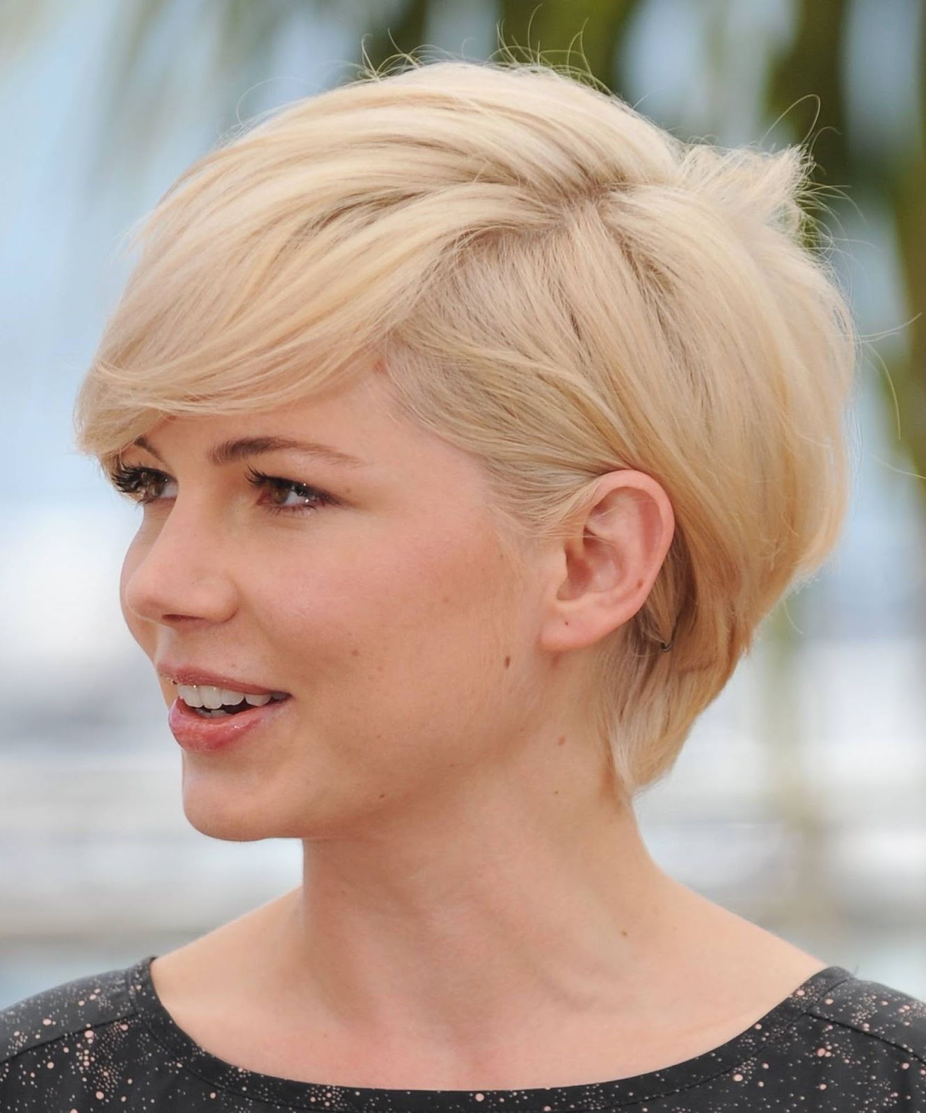 Trendy For Short Hairstyles: Short Blonde Hairstyles Inside Short Hairstyles Covering Ears (View 10 of 25)