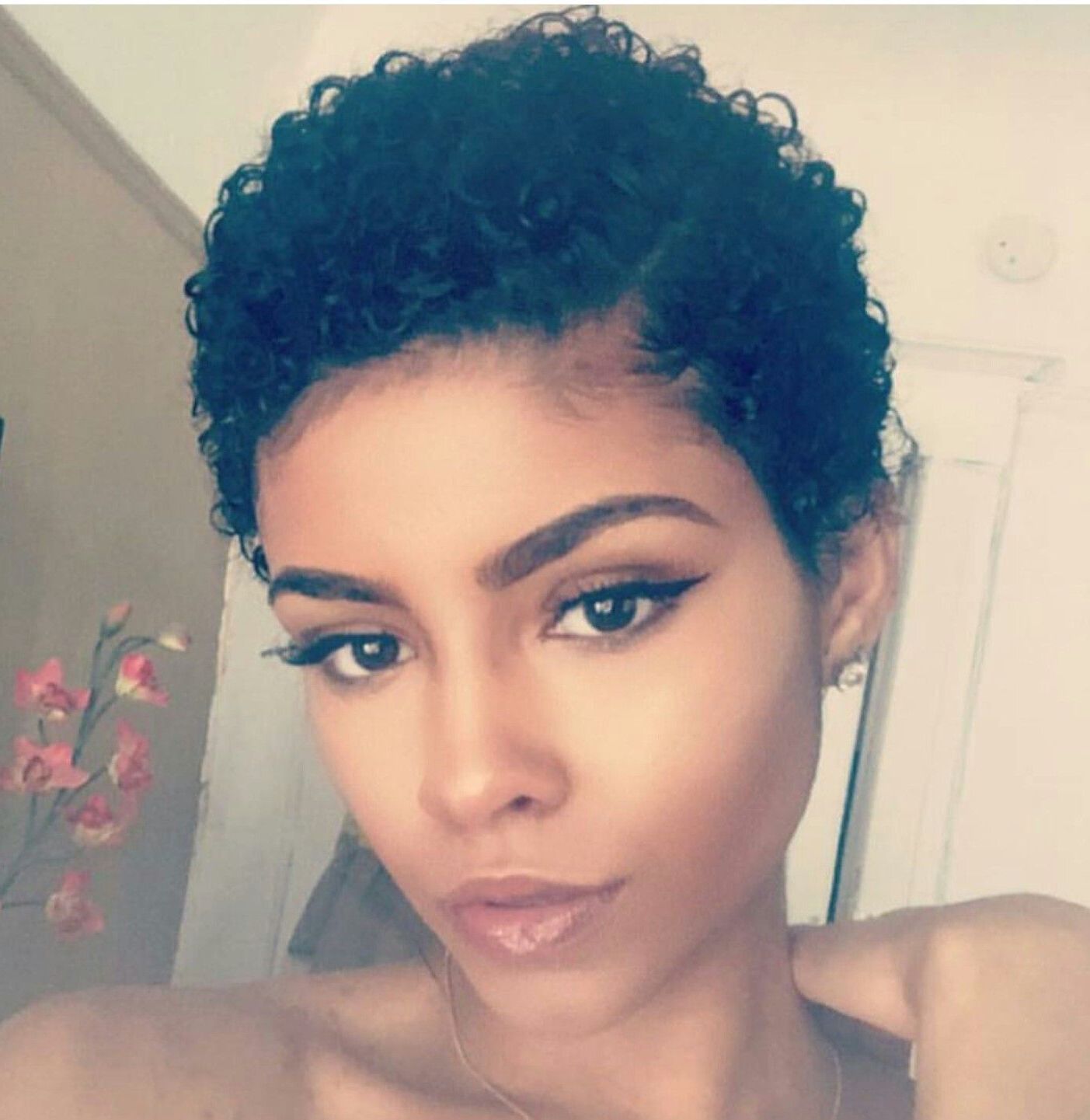 Featured Photo of 25 Best Short Haircuts for Naturally Curly Black Hair