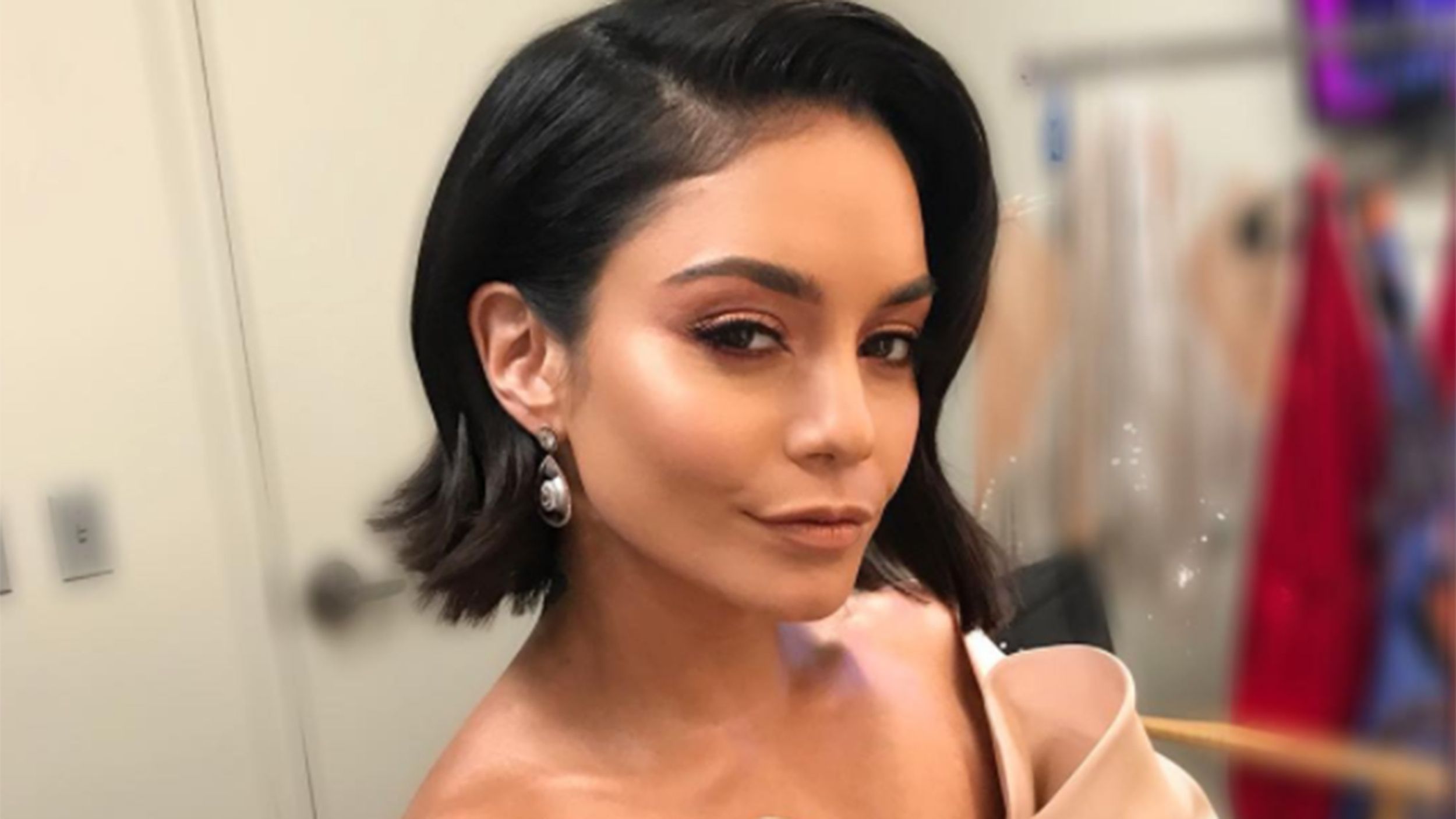 Featured Photo of 2024 Latest Vanessa Hudgens Short Haircuts