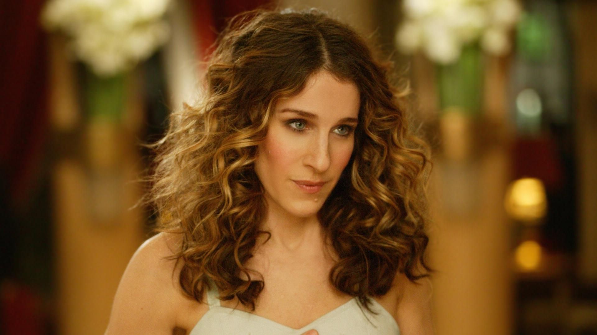 What Season Do You Love Carrie's Looks The Most? For Me, I Love S6 With Regard To Carrie Bradshaw Short Haircuts (View 18 of 25)