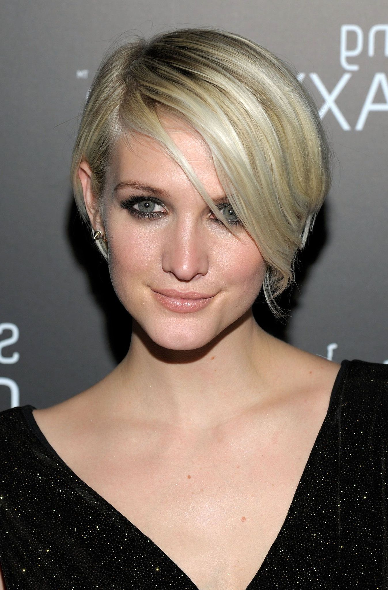 Why The Pixie Is Hollywood's Hottest New Style | Ashlee Simpson With Ashlee Simpson Short Haircuts (View 18 of 25)