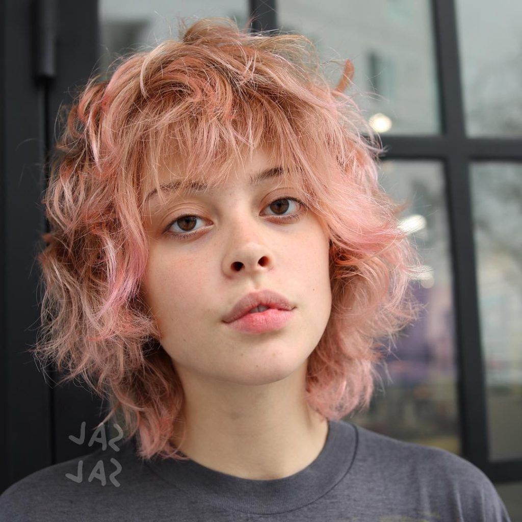 Women's Pink Shaggy Face Framing Bob With Messy Waves And Bangs With Face Framing Short Hairstyles (Photo 5 of 25)