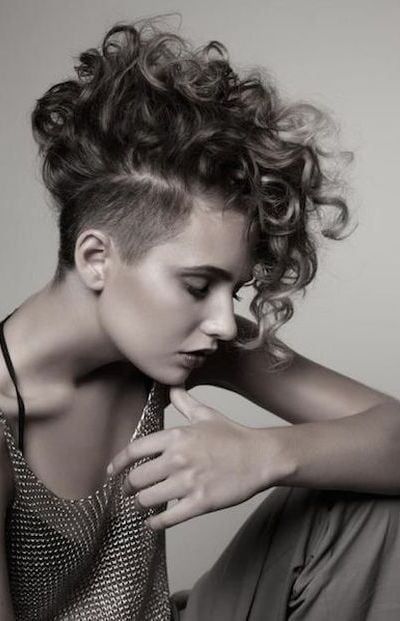 111 Amazing Short Curly Hairstyles For Women To Try In 2018 Regarding Short Curly Hairstyles (View 6 of 25)