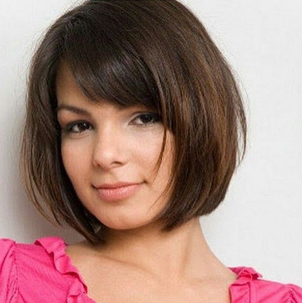 16 Cute, Easy Short Haircut Ideas For Round Faces | Hair Cuts For Straight Bob Hairstyles With Bangs (View 5 of 25)
