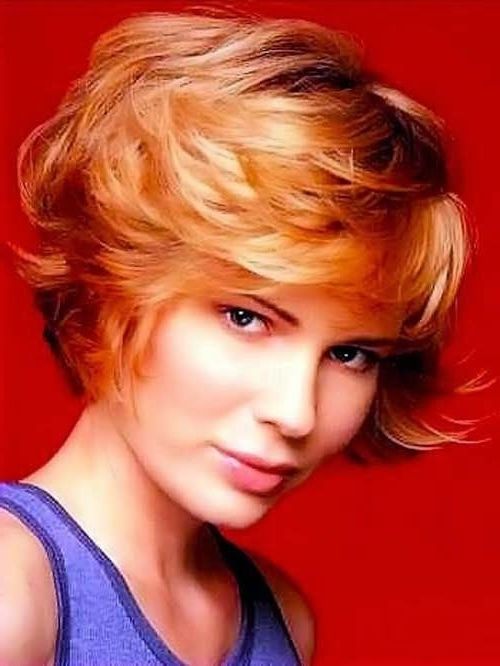 20 Layered Hairstyles For Short Hair – Popular Haircuts Within Feathered Back Swept Crop Hairstyles (View 5 of 25)