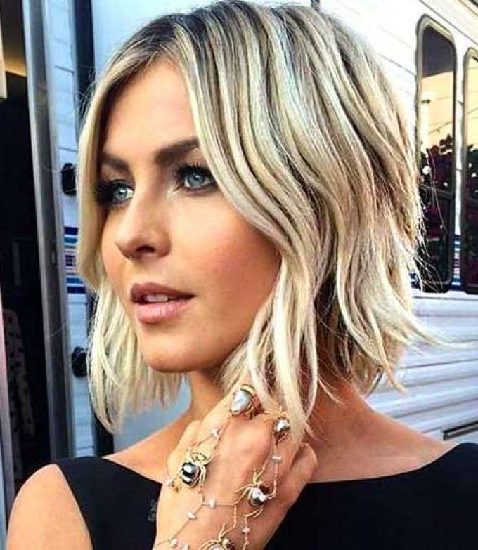 21 Stunning Wavy Bob Hairstyles Popular Haircuts | Haircuts Inside Silver And Sophisticated Hairstyles (View 23 of 25)