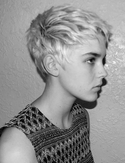 35 Fabulous Short Haircuts For Thick Hair Intended For Gray Pixie Hairstyles For Thick Hair (View 15 of 25)