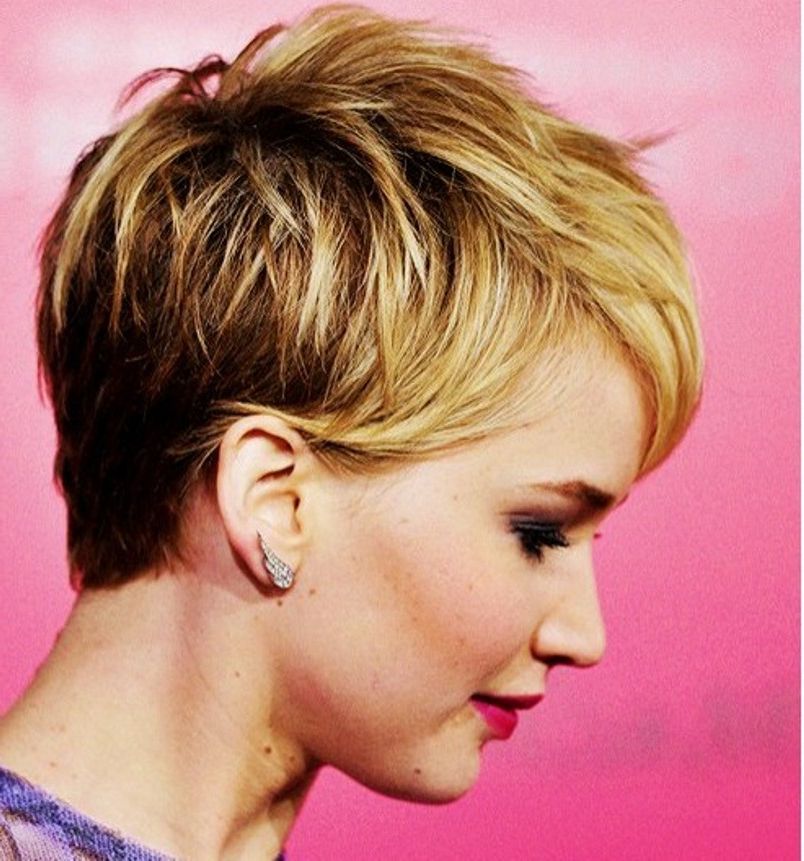 Pixie Cuts: 13 Hottest Pixie Hairstyles And Haircuts For Women For Pixie Bob Hairstyles With Blonde Babylights (Photo 7 of 25)