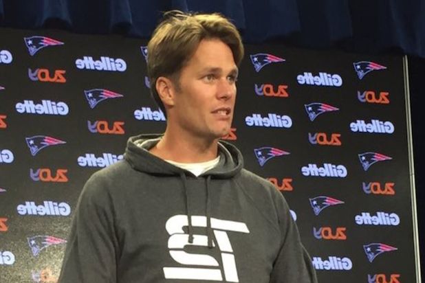 Tom Brady Has A New 'zack Morris' Hairstyle, Twitter Has A Meltdown In Carol Brady Inspired Hairstyles (View 21 of 25)