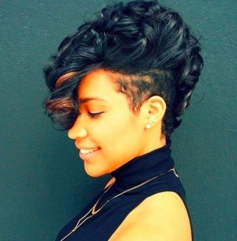 17 Female Mohawk Hairstyles That'll Really Turn Heads – Punk 101 For Curly Haired Mohawk Hairstyles (Photo 4 of 25)
