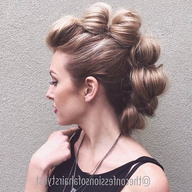 Featured Photo of 25 Photos French Braid Pinup Faux Hawk Hairstyles