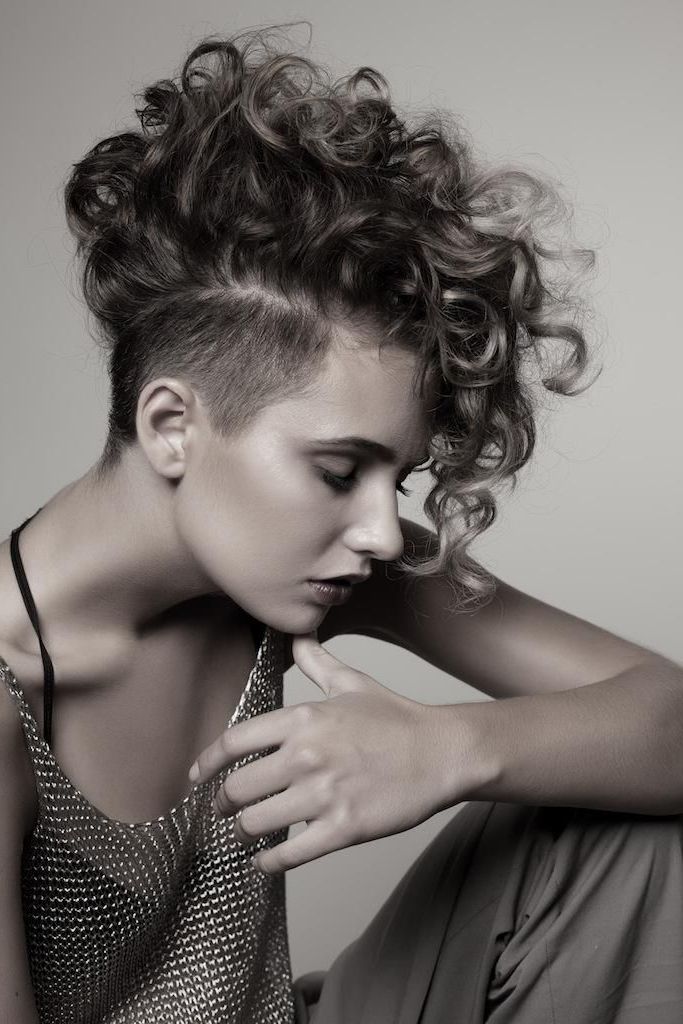 25 Exquisite Curly Mohawk Hairstyles For Girls And Women | Things To Inside Classy Wavy Mohawk Hairstyles (View 2 of 25)