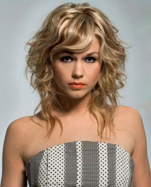69 Gorgeous Ways To Make Layered Hair Pop Pertaining To Recent Voluminous Wavy Layered Hairstyles With Bangs (Photo 16 of 25)