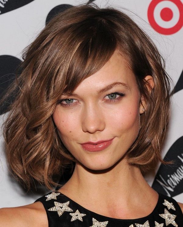 Bangs ~ Medium Hairstyles Gallery 2019 With Regard To Most Up To Date Swoopy Layers Hairstyles For Mid Length Hair (Photo 19 of 25)