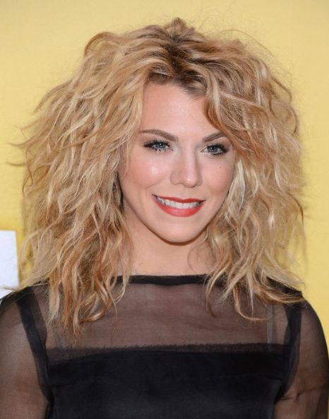 Kimberly Perry Curly, Messy Medium Hairstyles 2013 – Popular Haircuts With Regard To Most Up To Date Medium Messy Curly Haircuts (View 5 of 25)